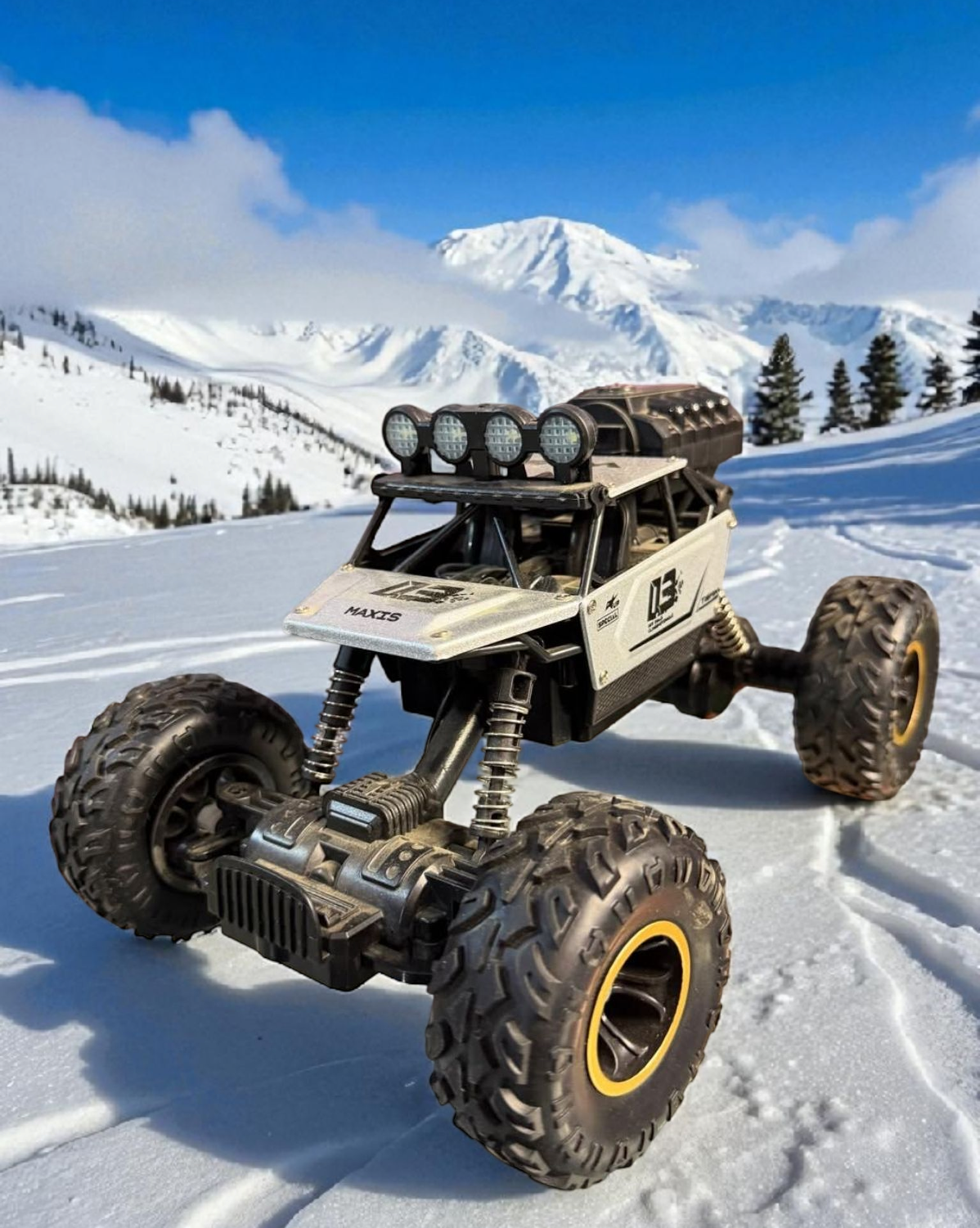 ๐ Monster Rock Crawler RC Car with Mist Spray & LED Lights โ 4WD Off-Road Buggy | Remote Control | Rechargeable | Shockproof Toy for Kids ๐๐จ