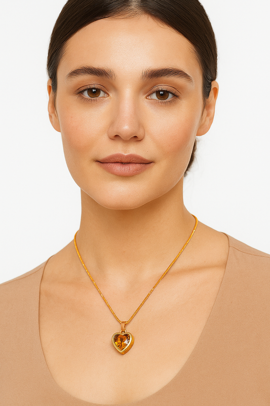 Amber Glow Heart Pendant" 💛🔥