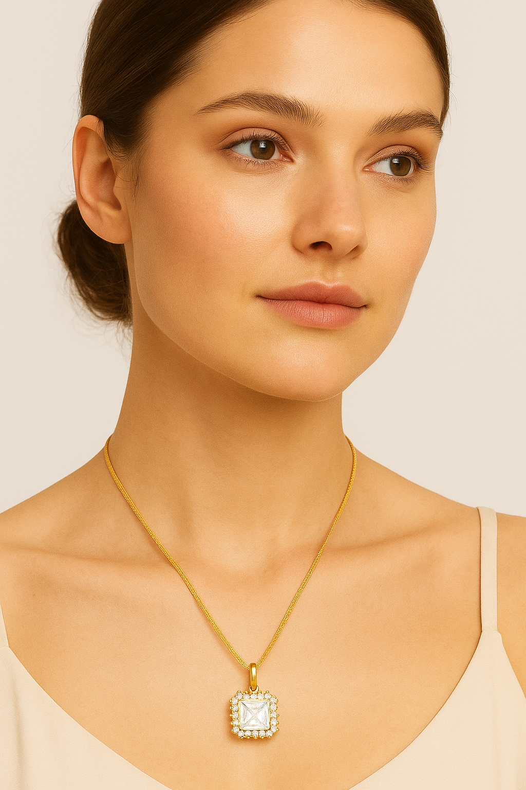 💫 Crystal Radiance Square Pendant Necklace 💫